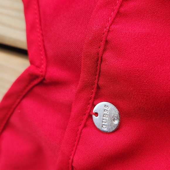 GUESS Crop Top - Picture 6 of 7